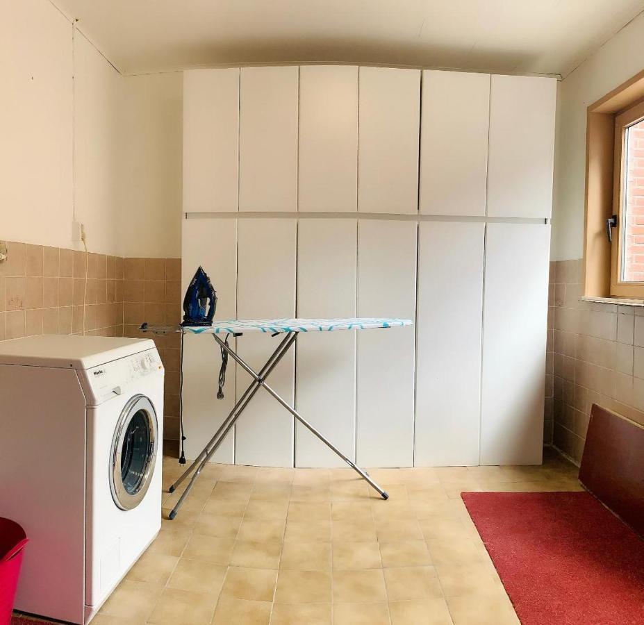 Cosy House In The Heart Of The Center! Apartment Oostburg Bagian luar foto